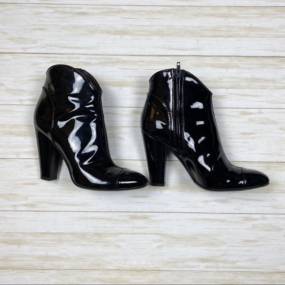 BURBERRY black patent leather ankle boots - Picture 9 of 14